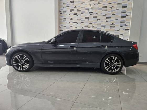 BMW 320i 2.0 16V TURBO GASOLINA 4P AUTOMÁTICO BMW 320i 2.0 16V TURBO GASOLINA 4P AUTOMÁTICO